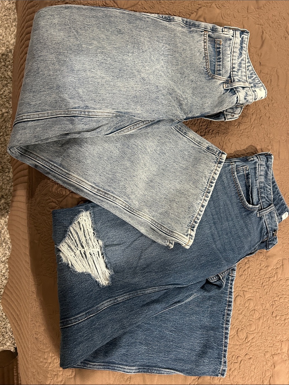 Lot of Hollister Low-Rise Baggy Leg Women’s Jeans - Light Wash and Dark Wash